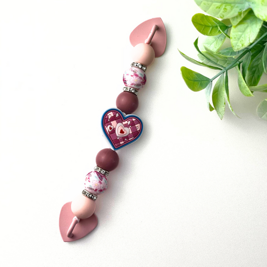 Patchwork Heart Kindle Strap | Bookish Accessories