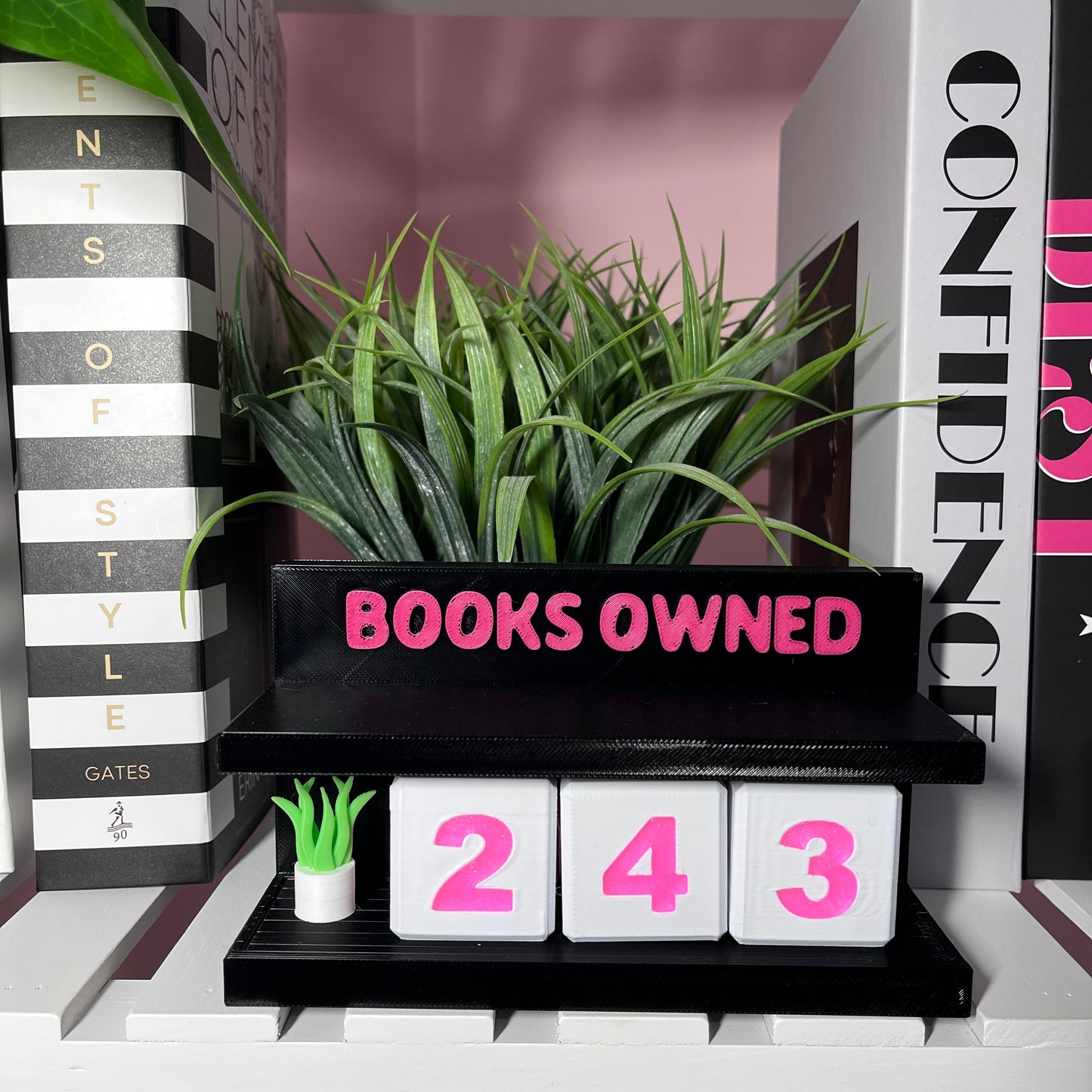 Interactive Book Counter / Book Tracker For Bookworms